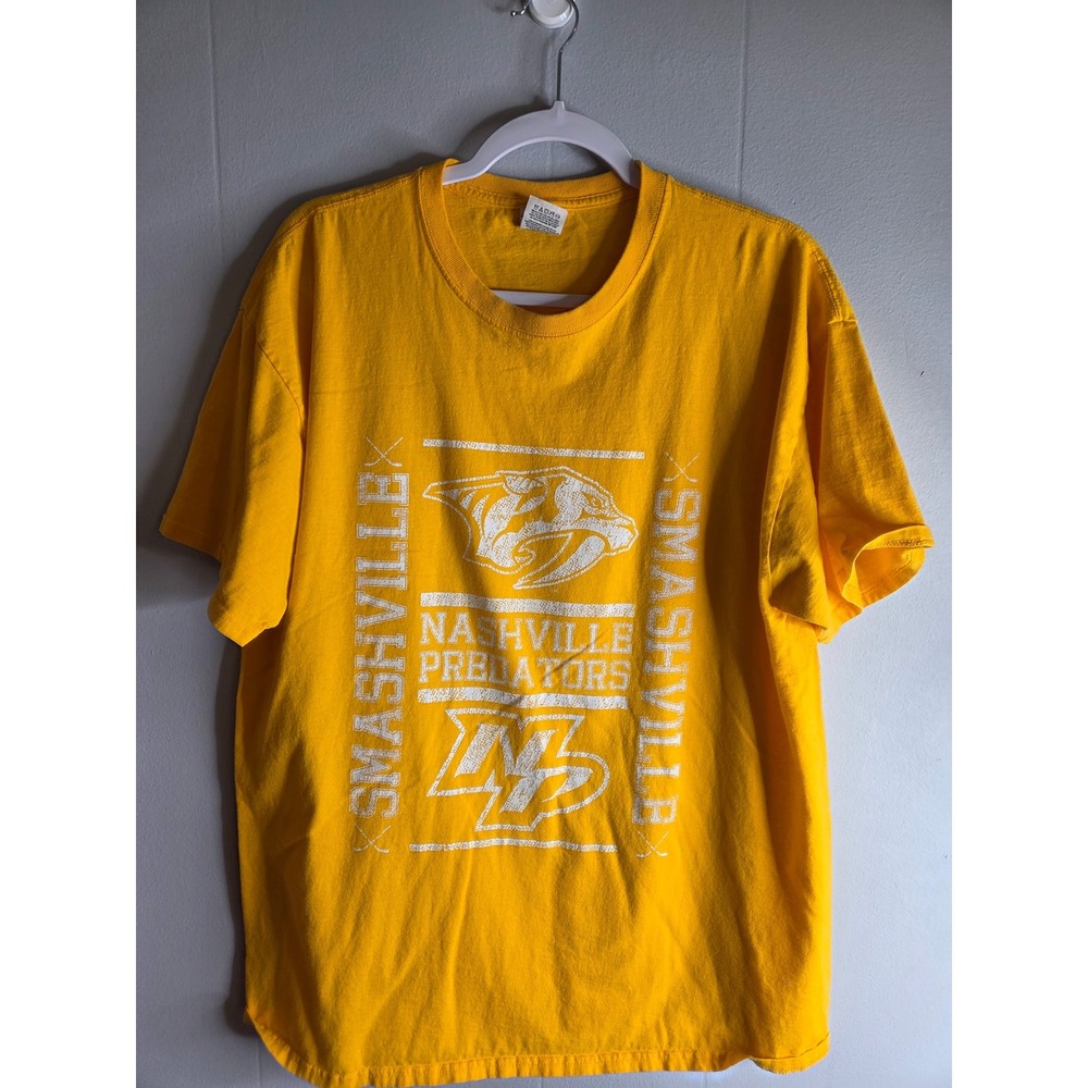 Nashville Predators Smashville NHL Graphic T-Shirt Gold Mens XL Short Sleeve